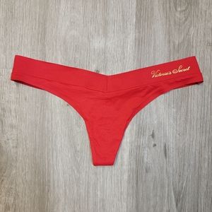 NWT!! Incredible by VS Thong!